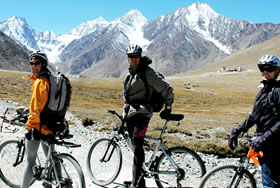 Manali - Leh Cycle Tour